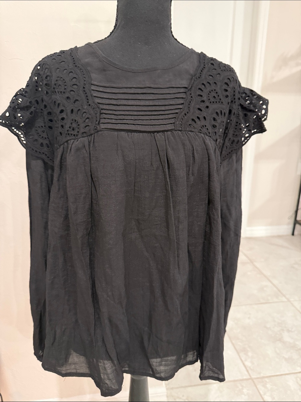Calligraphie NWT Black Eyelet Pintuck Blouse L Flutter Sleeve Boho Top